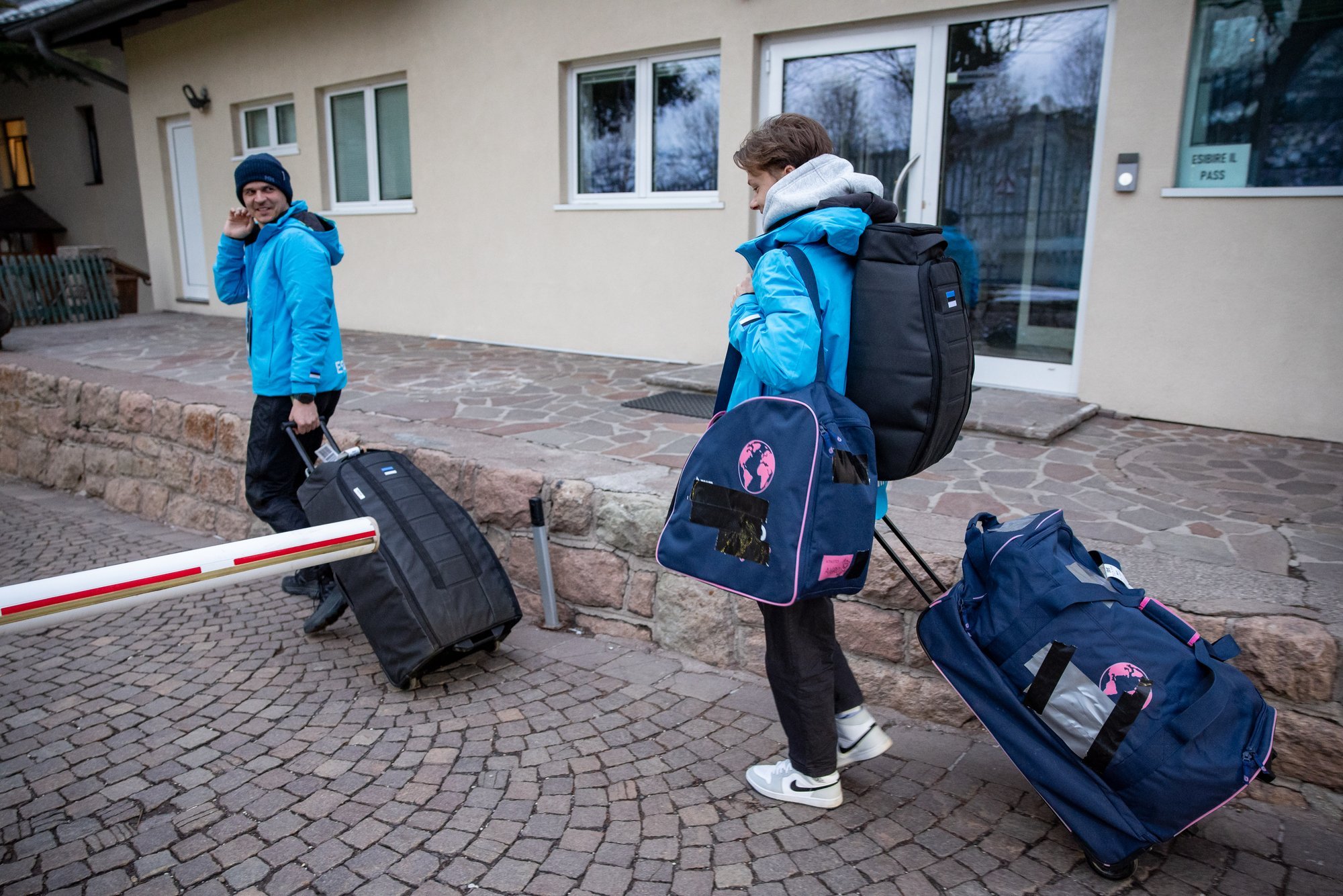 DELFI OLÜMPIAL | Olümpiakülla jõudnud Aigro: jalg teeb veel valu ja telemark-maandumist pole proovinud