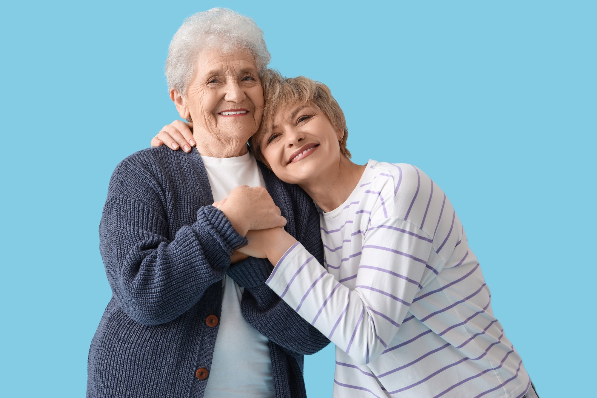 Kasulik nii noorematele kui vanematele! Head põhjused, miks tasub luua suure vanusevahega sõprussuhteid