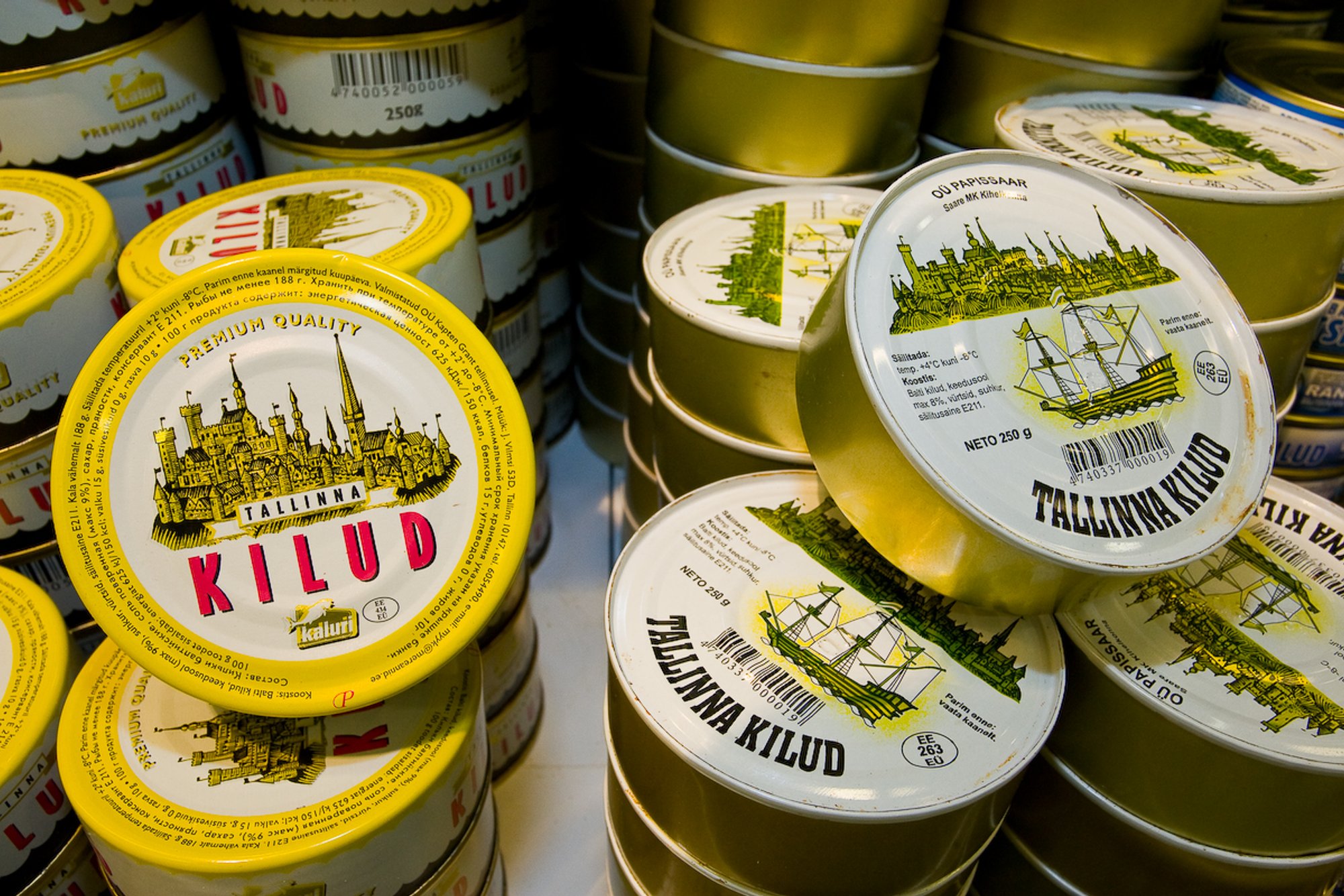 Riiulitel haigutas tühjus: tootjad ei jõudnud vabariigi aastapäeva eel kilu suurenenud nõudlust rahuldada