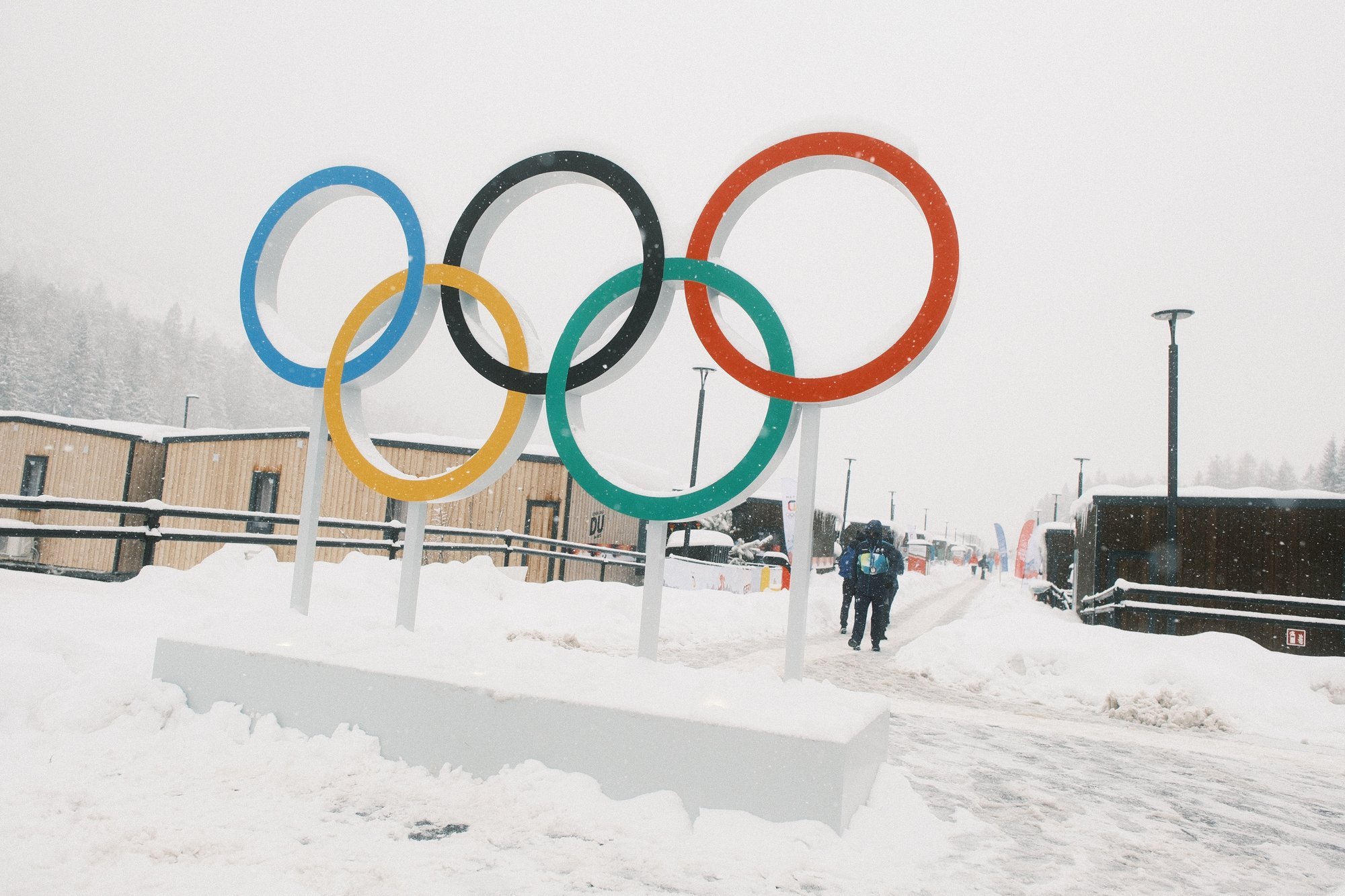 End mehena identifitseeriv rootslane võistleb olümpial naiste konkurentsis