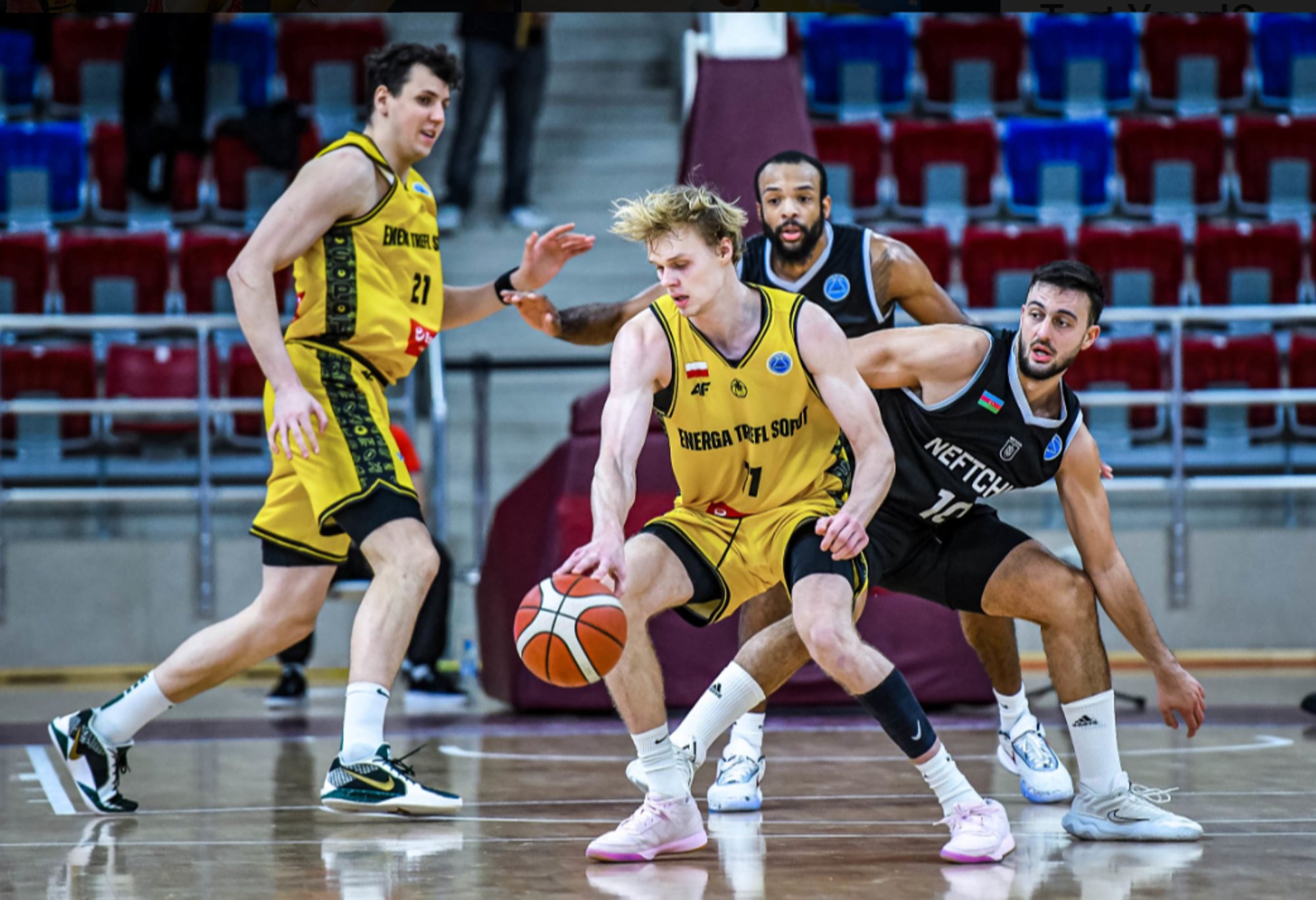 Kasper Suurorg krooniti Poola karikavõitjaks, Kristian Kullamäe pälvis Leedus pronksmedali