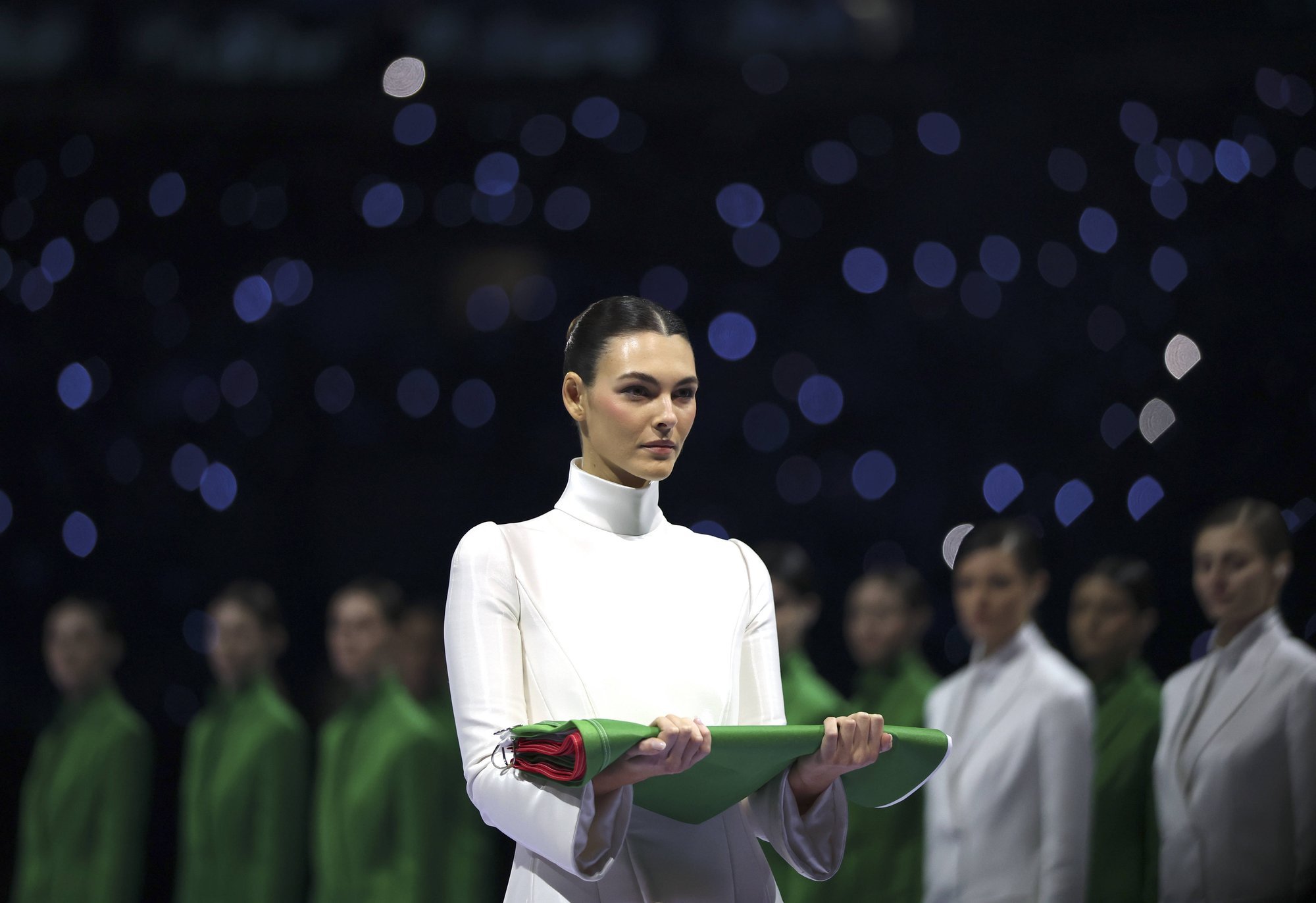 FOTOD | Kas märkasid? Leonardo DiCaprio modellist pruut täitis olümpiamängude avamisel tähtsat rolli