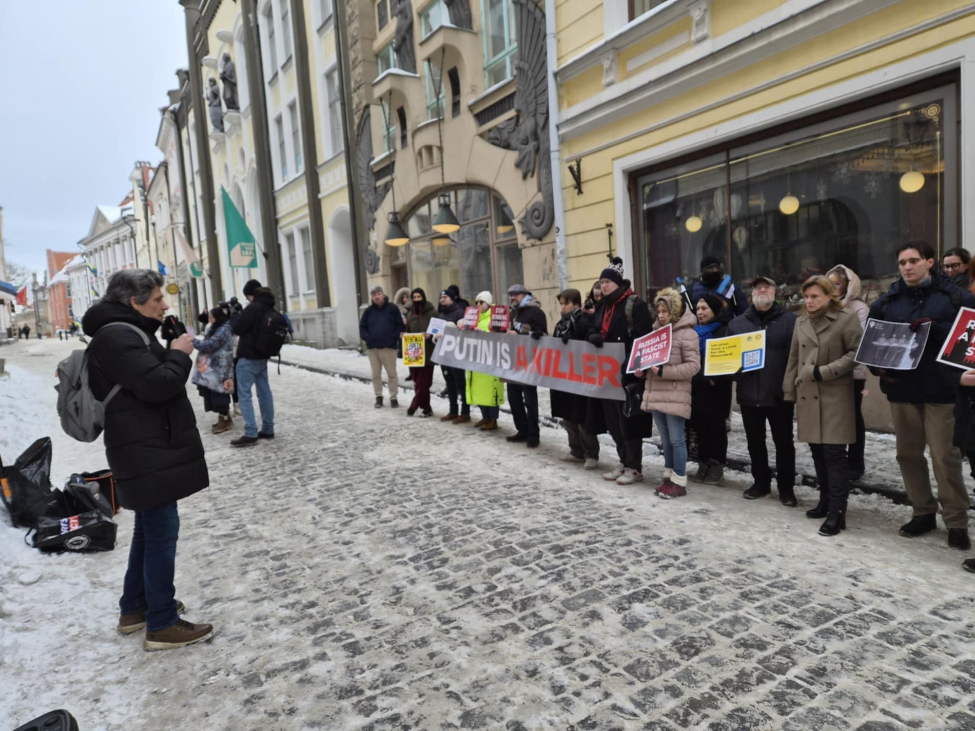 VIDEO ja FOTOD | Venemaa saatkonna ees avaldati sõja vastu meelt: 1461 päeva valu, vastupanu, ellujäämist ja lootust koju naasta