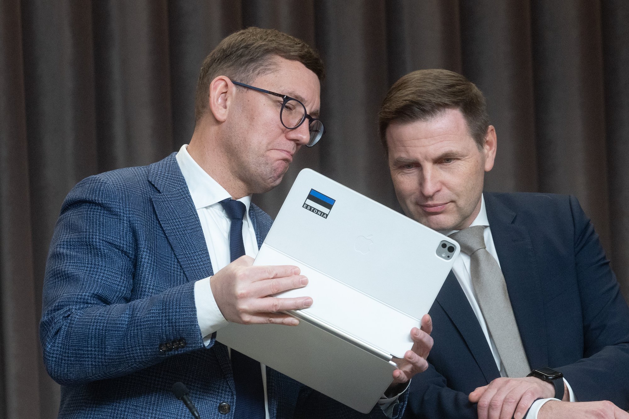 GEENIUS | Kes kasutab valituses AI-d? Peaminister Michal igapäevaselt, kuid kõik liikmed pole AI usku