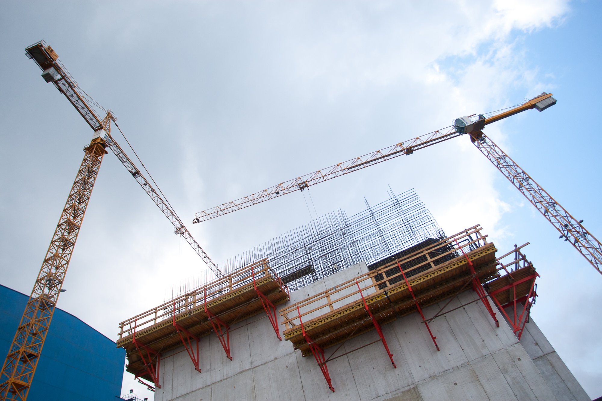 Pank: üha rohkem eestlasi eelistab osta kodu üksinda