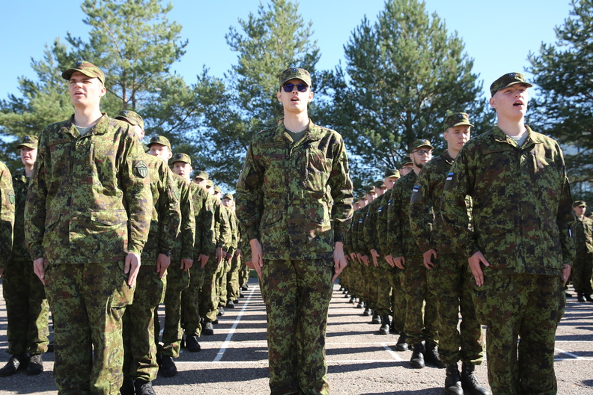 Riigikaitsekomisjon algatab eelnõu ajateenijatele keeleoskusnõude seadmiseks
