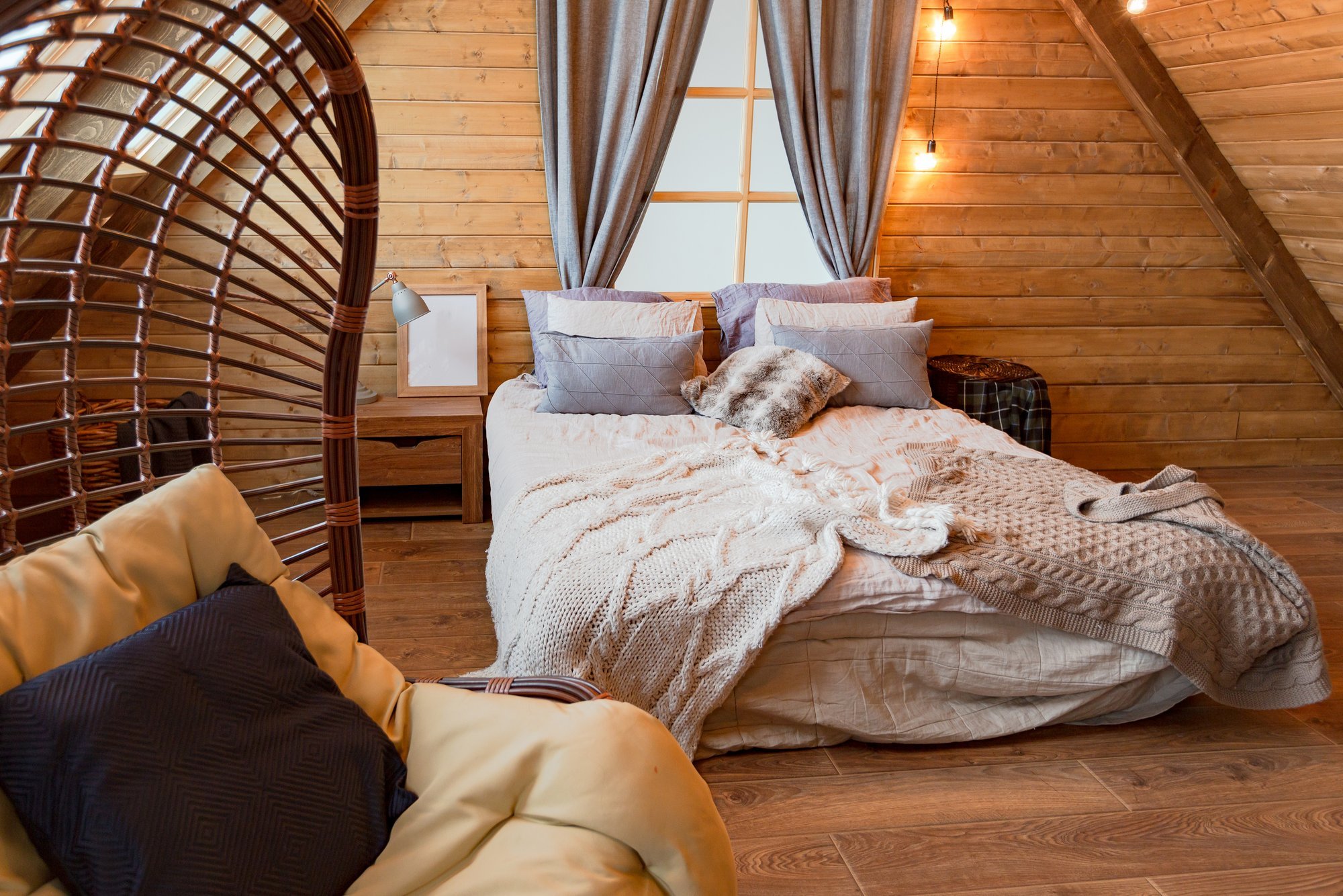 Magasid jälle halvasti? Magamistoa valgustus ja temperatuur on olulised, kuid mitte ainsad tegurid