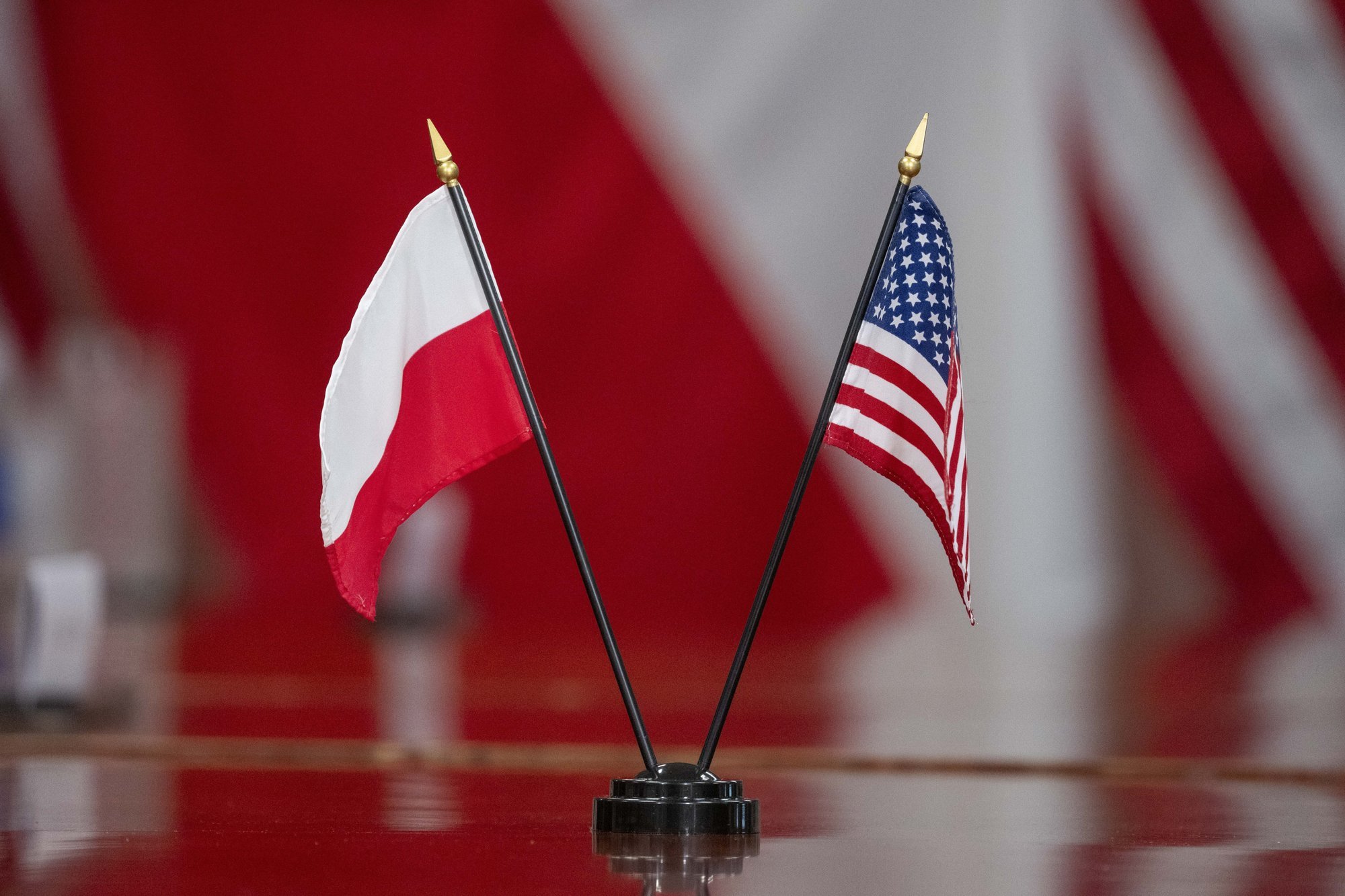 USA katkestas kontakti Poola seimi spiikriga Trumpi kritiseerivate kommentaaride tõttu