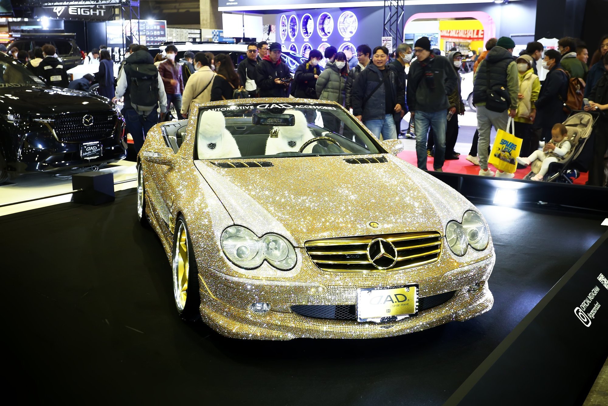 Mercedese katsumused ei paista lõppevat. Kasum kukkus üle 50 protsendi