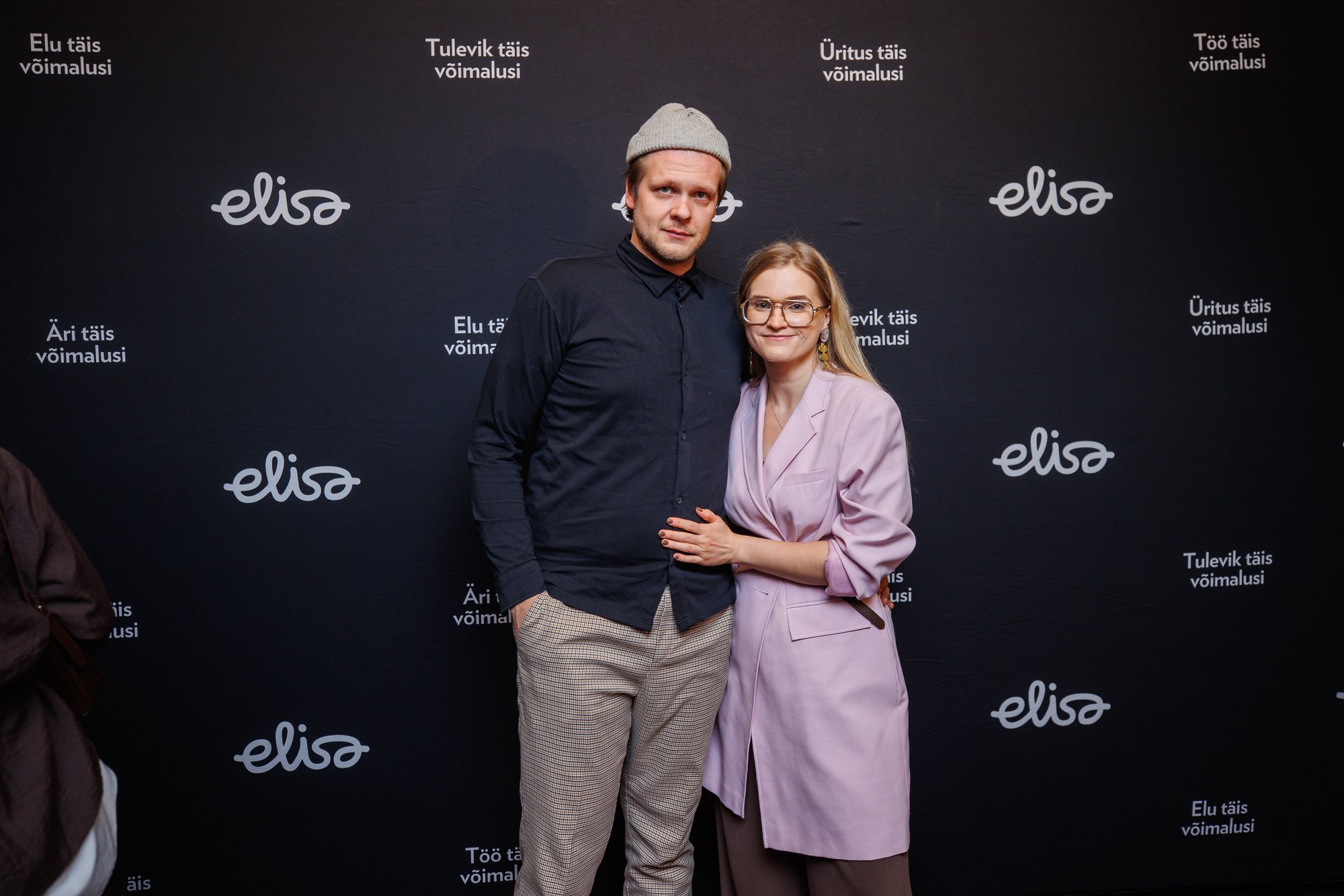 KLÕPS | Palju õnne! Heelia Sillamaa sõudis kallimaga abieluranda