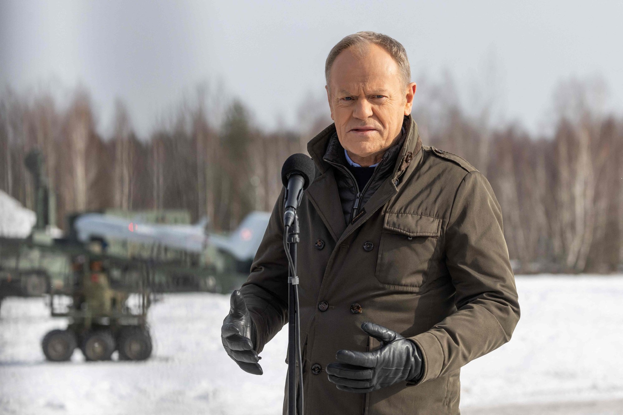 Tusk kutsus Poola kodanikke viivitamatult Iraanist lahkuma: evakueerimine võib peagi võimatu olla