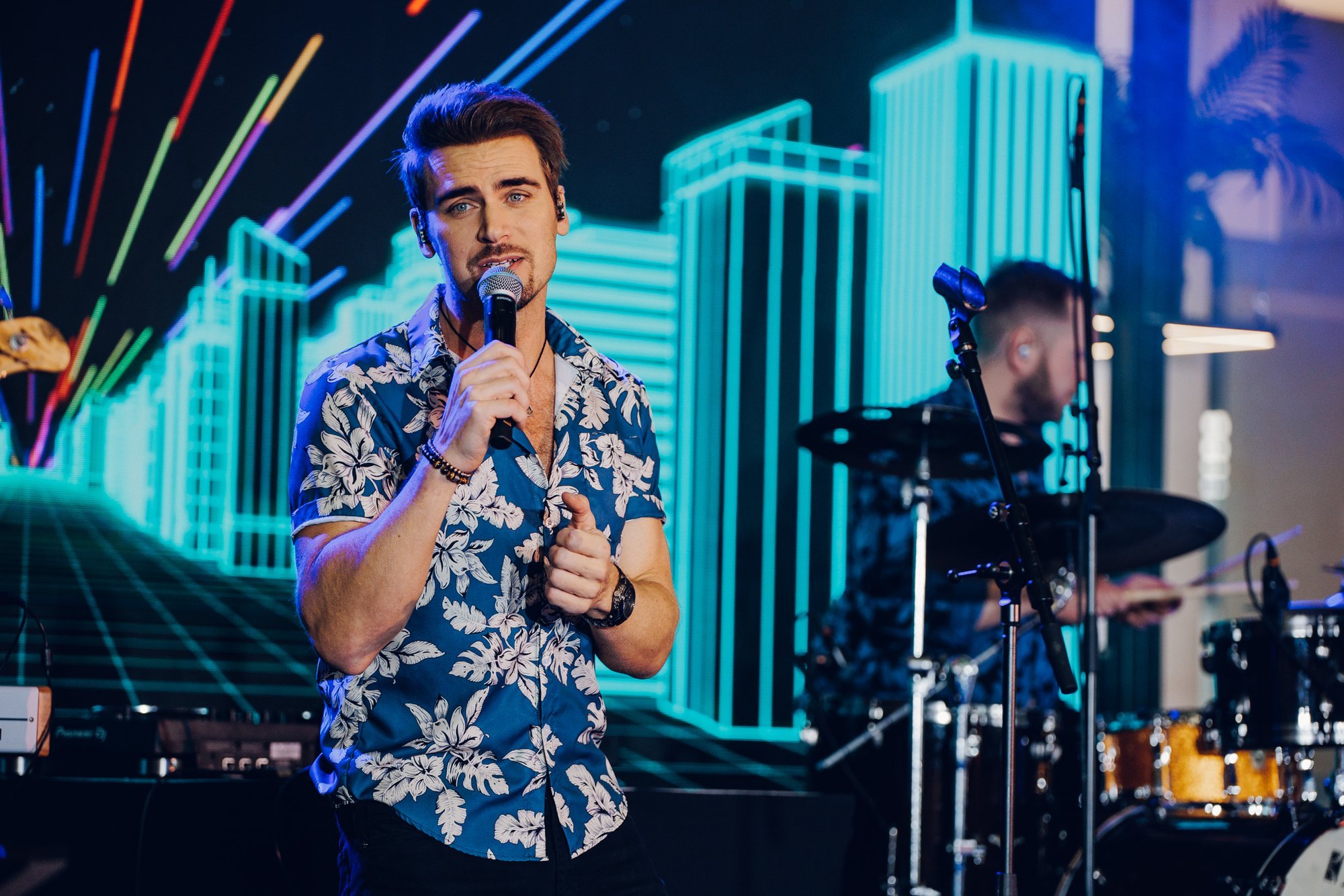 Uku Suviste sugulane on Terminaatori pillimees: päris väikestena me väga palju aega koos ei veetnud