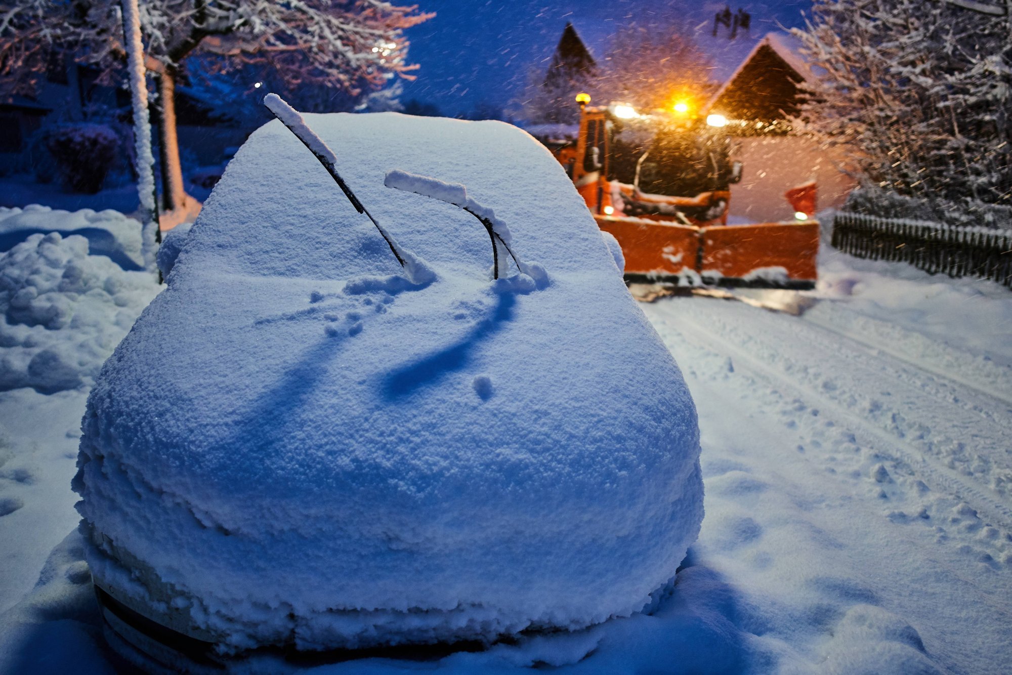 Külm võtab akult jõu. Mida teha, kui auto krõbeda ilma tõttu enam ei käivitu?
