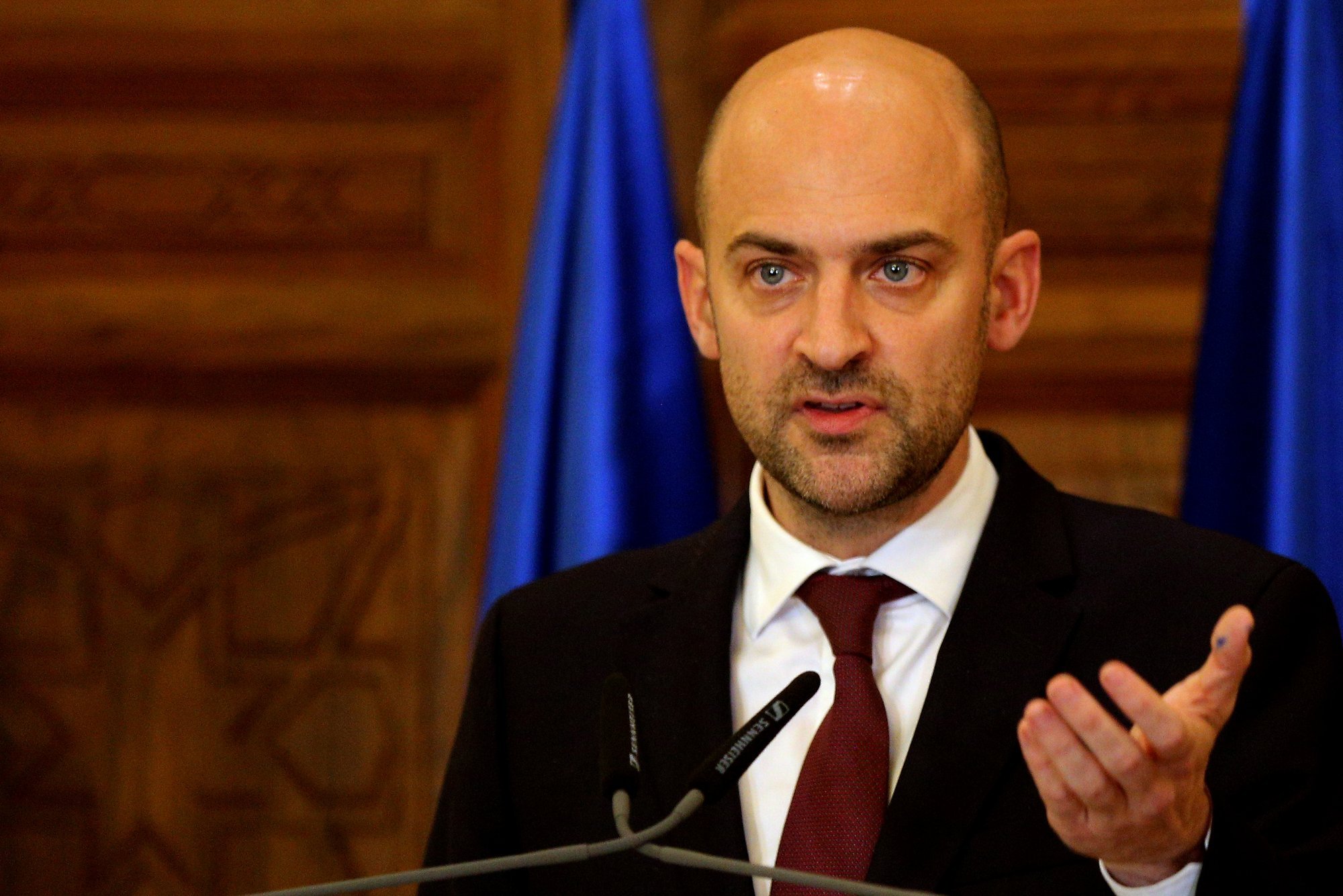 Prantsuse minister: ei saa välistada, et rohkematel riigi diplomaatidel on Epsteiniga sidemed