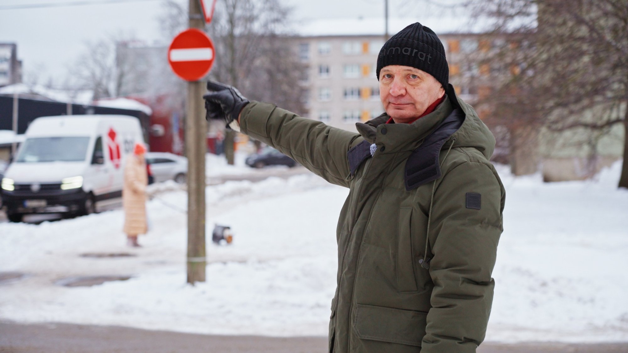 VIDEO | Keskturu ümber valitseb liikluskaos. Kohalikel on rikkujatest kõrini, aga politsei laiutab käsi