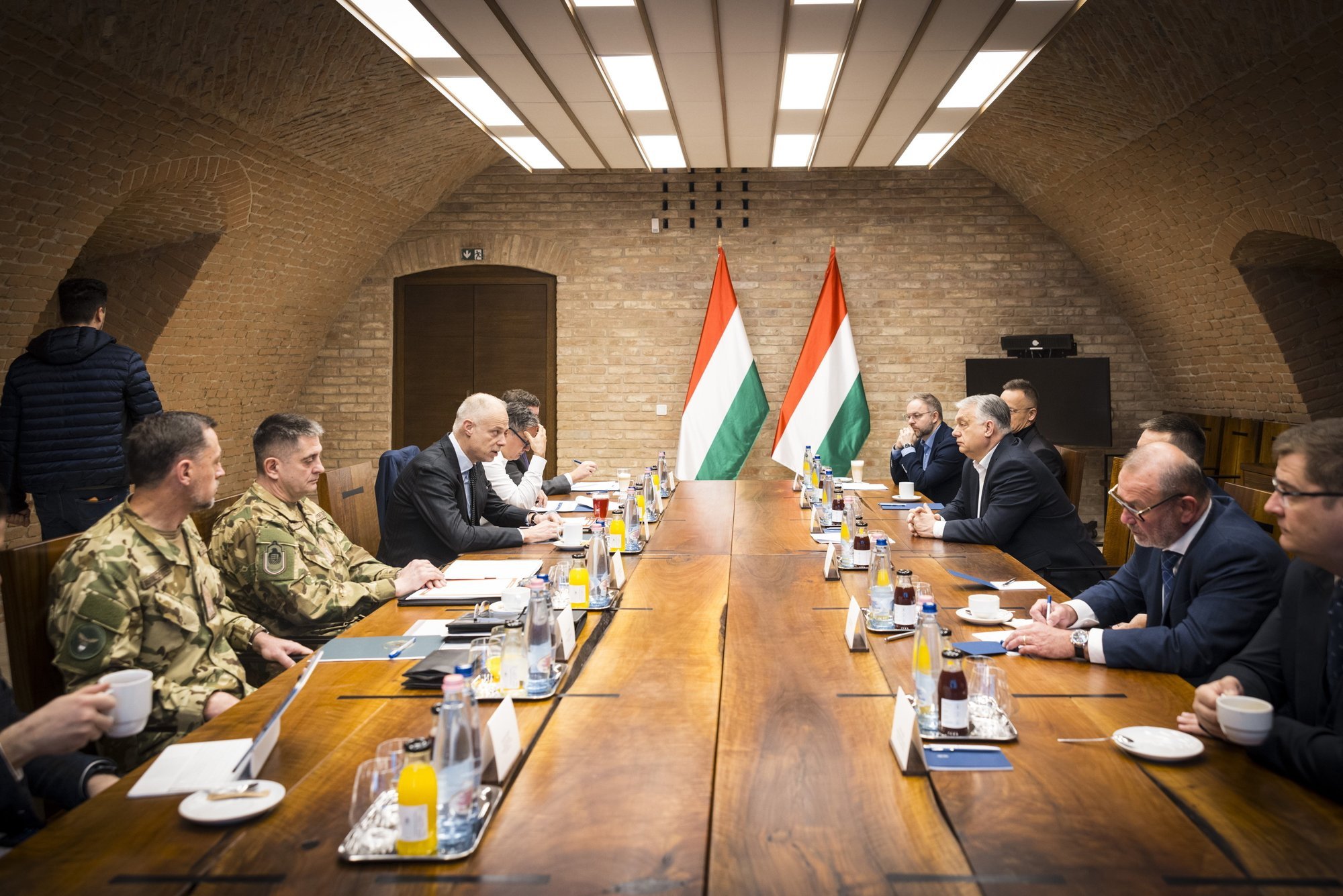 Orbán nõudis Vene energia vastaste sanktsioonide peatamist