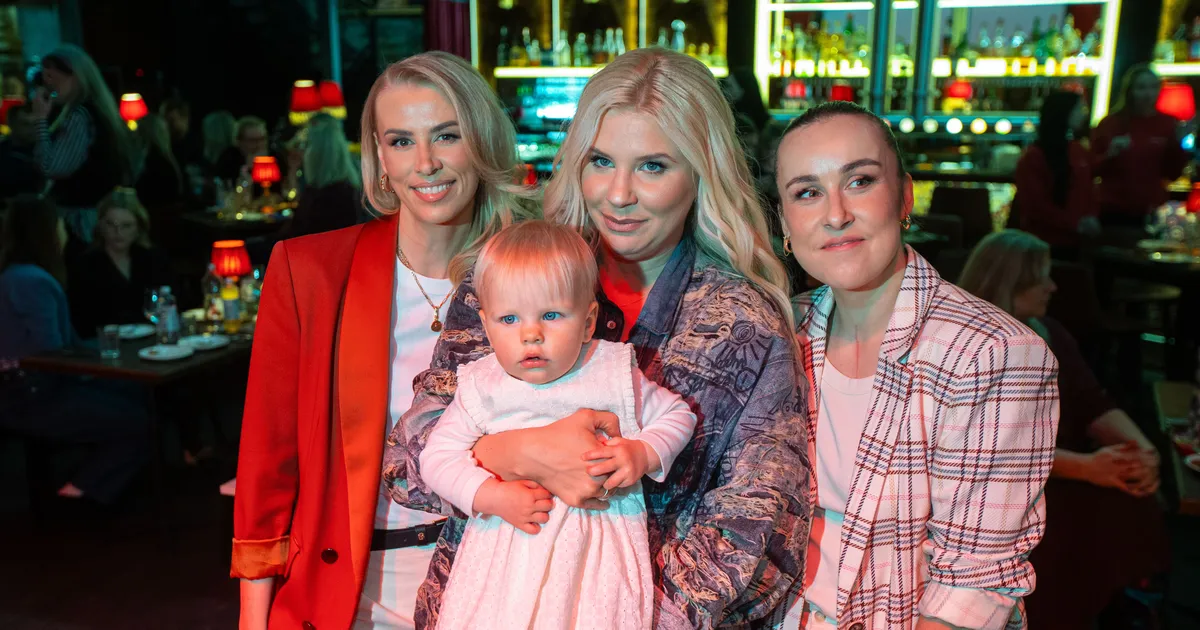 Kethi Uibomägi karavanisaate värske hooaja telgitagustest: olime valmis, et keegi läheb hotelli ööbima, kui peaks juhe kokku jooksma