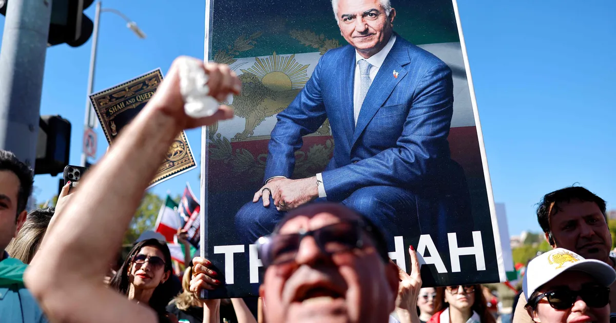 Eksiilis olev Iraani prints kutsus Euroopat jalgu kõhu alt välja võtma