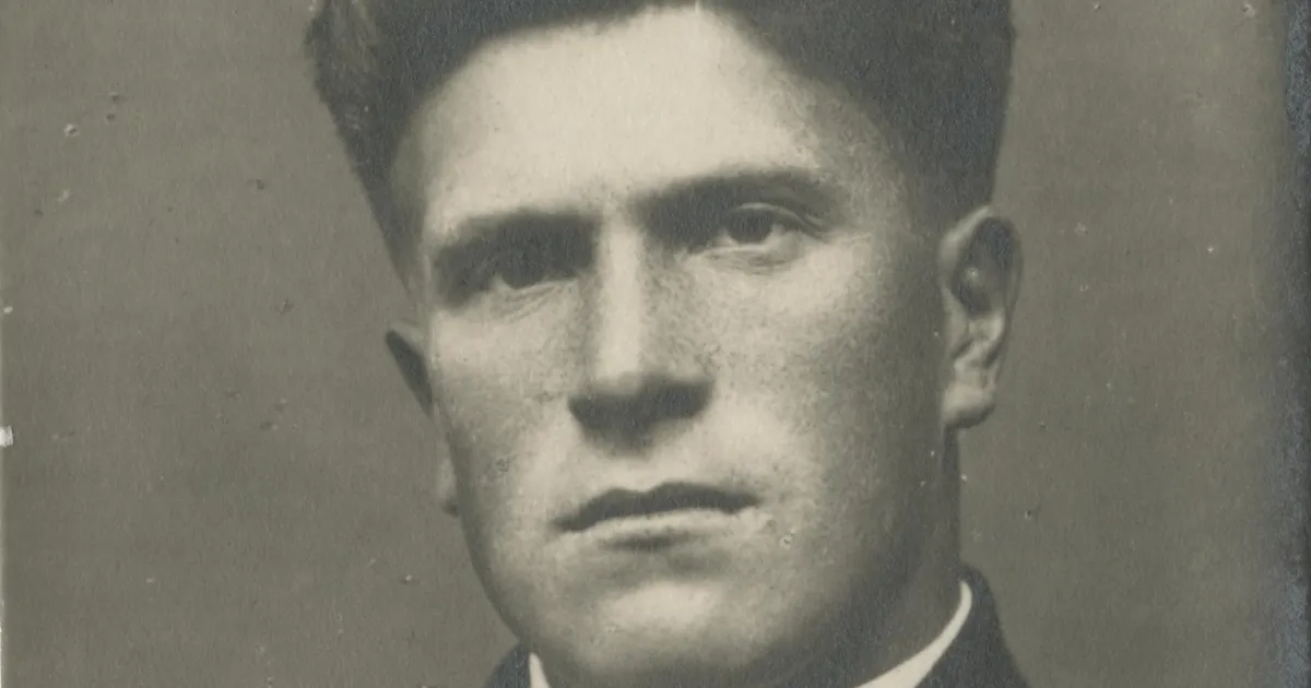 POSTIMEHE PARNASS ⟩ Tegevtoimetaja Oskar Mänd: «Asjal peab olema päevauudiseväärtus! Ja tehke lühidalt!»