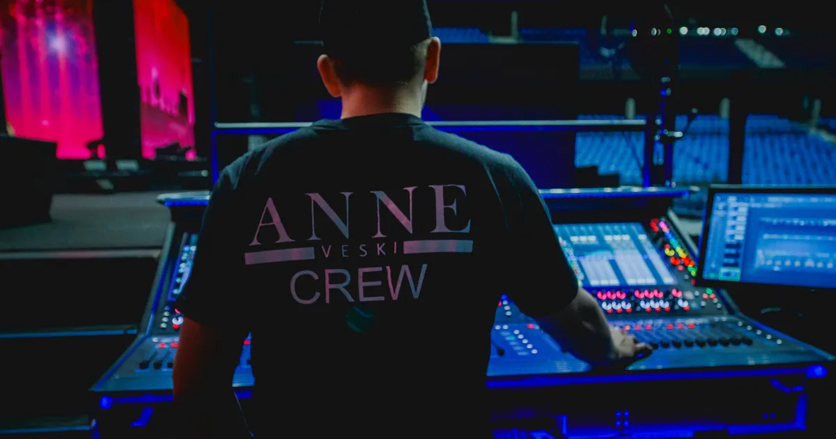 GALERII ⟩ Ettevalmistused Anne Veski juubelipidustusteks käivad täies hoos