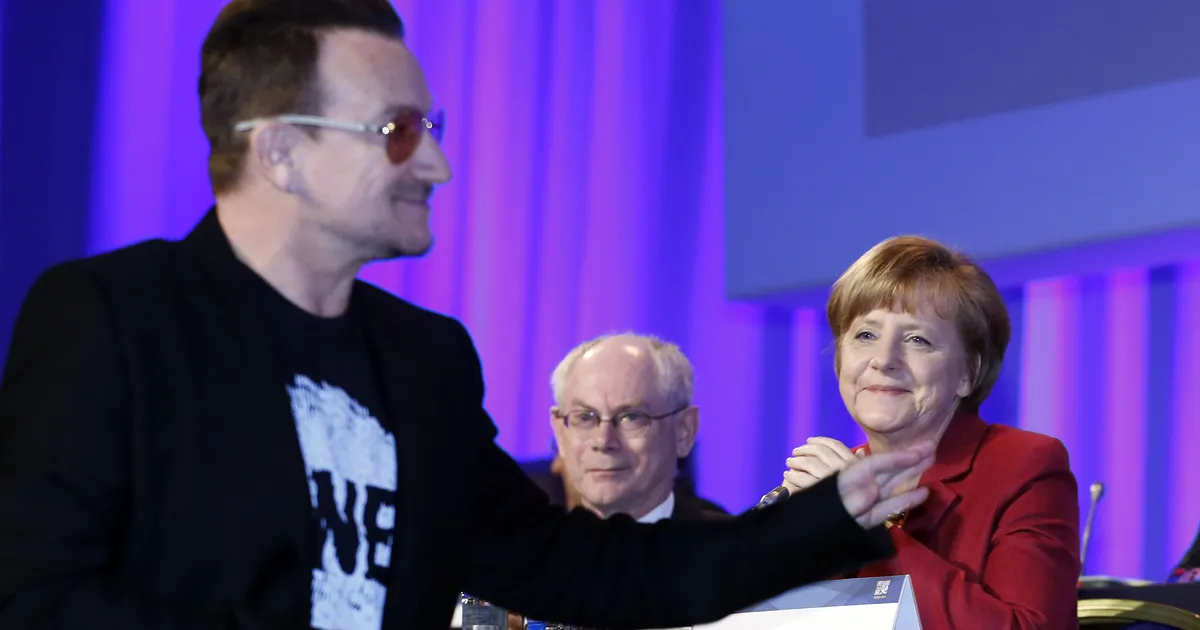 Bono ja Merkel saavad Euroopa teenetemärgi