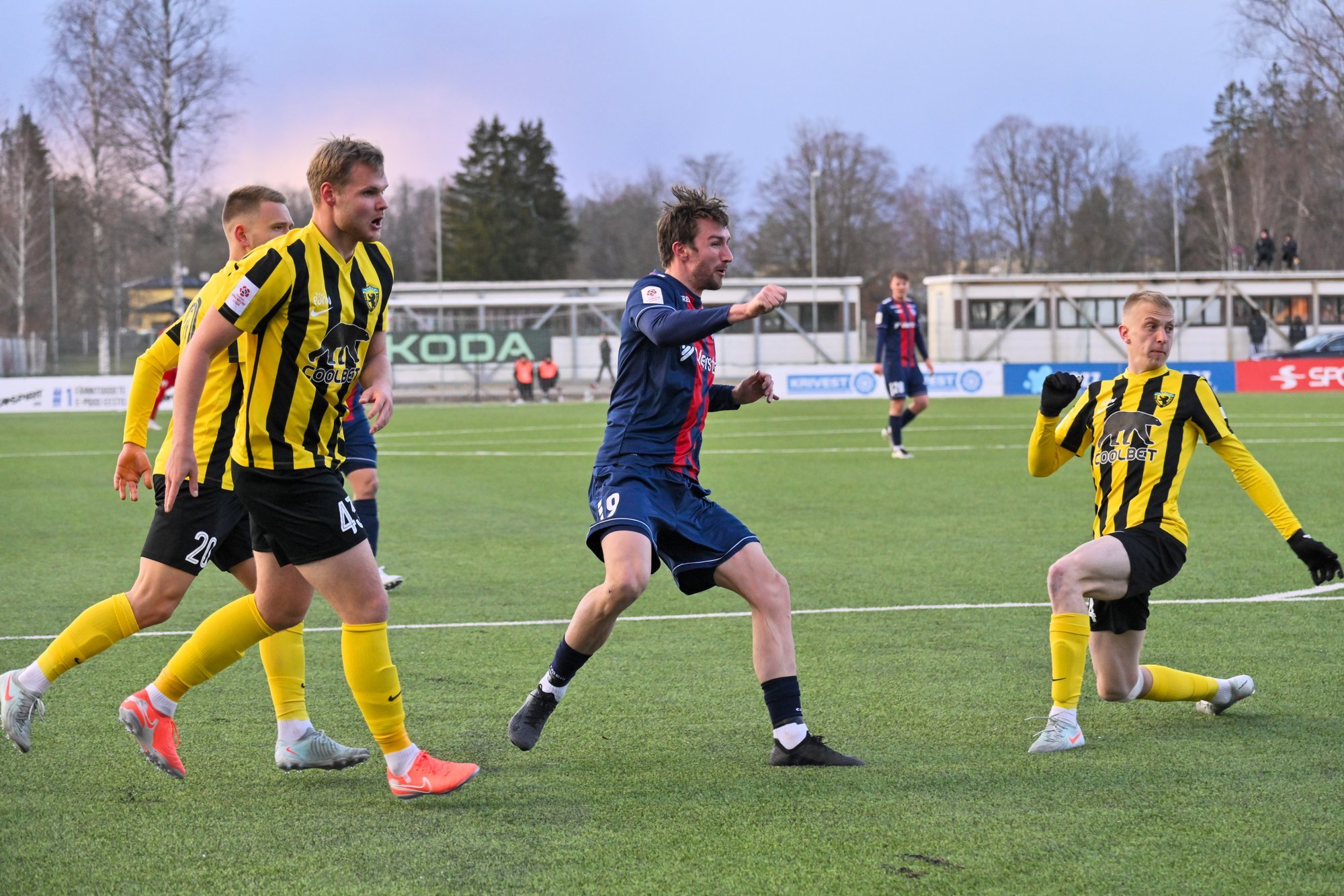 Pärnu Vaprus tuli kaheväravalisest kaotusseisust välja ja jättis Paide Linnameeskonna avavoorus punktita