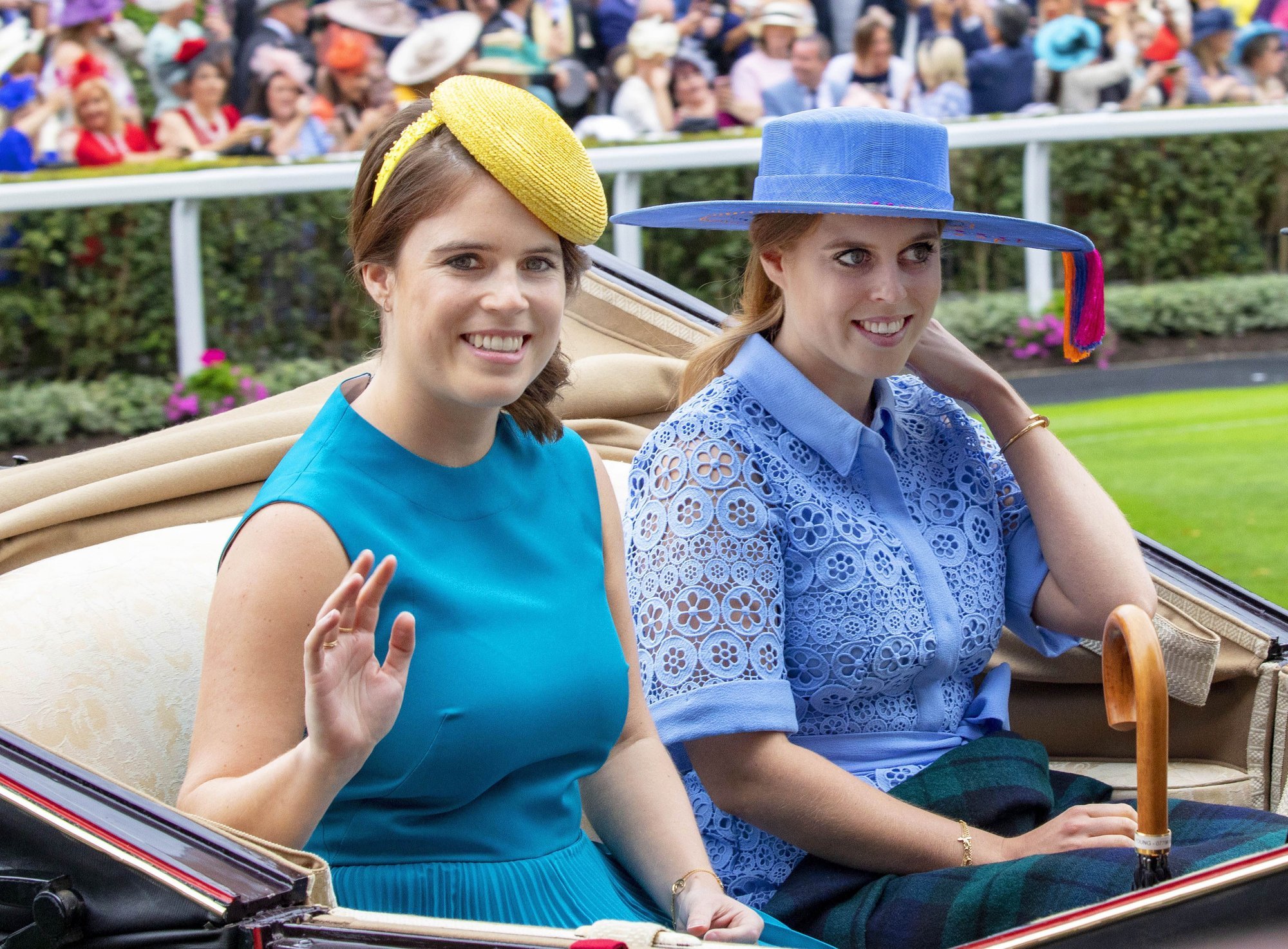 Beatrice ja Eugenie said osalemiskeelu. Häbistatud Andrew’ tütred ei saa lähitulevikus kuninglikel üritustel osaleda