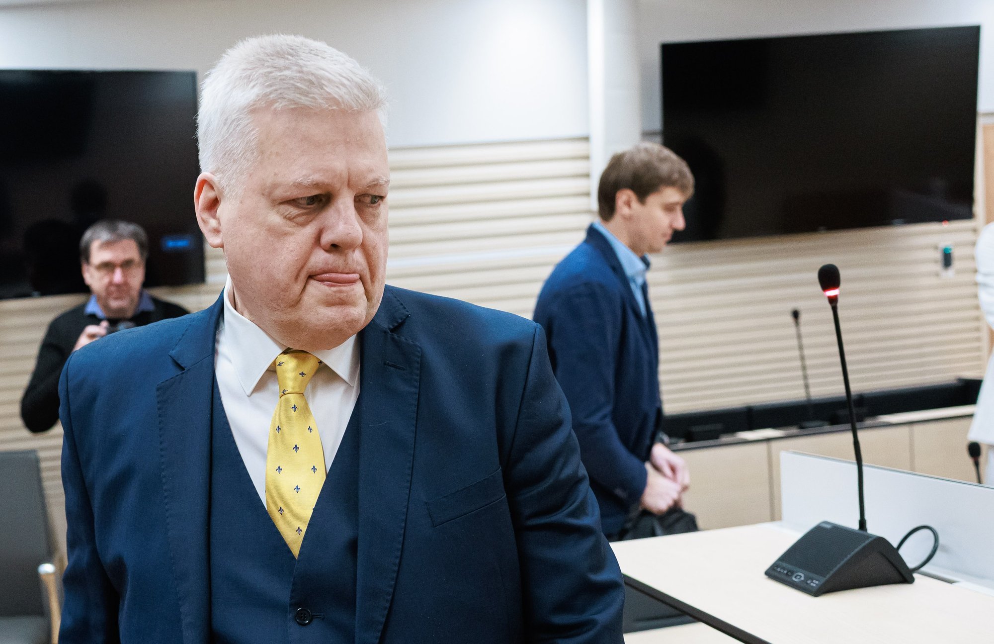 Eesti vehklemistsirkuse uus vaatus: presidenti umbusaldanud seltskond ei tulnud üldkoosolekule kohale