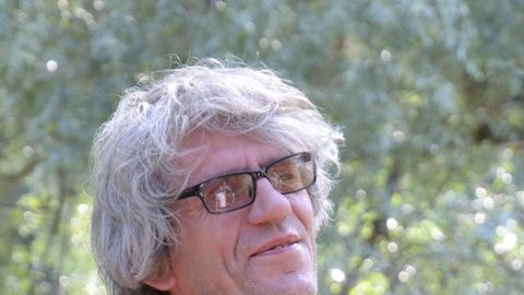 Suri ajaloolane Teet Veispak