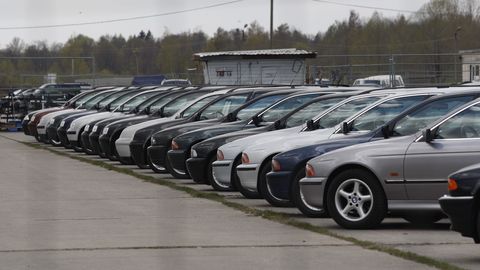 Automüük on kasvanud, kuid numbrid jäävad maksueelsele perioodile veel kindlalt alla