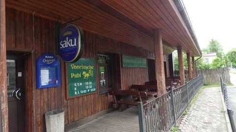 KÕRTSIKÄTŠ ⟩ Keeni Punkri omanik sai Voorimehe pubi peremehelt väidetavalt lõuga. «Tõmbas mu jopest ja siis küttis vastu tatti!»