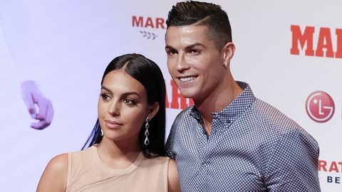 KLÕPS ⟩ Pulmakellad helisesid! Cristiano Ronaldo ja Georgina Rodríguez abiellusid pärast kümmet kooseluaastat