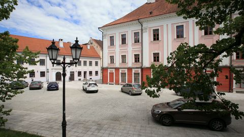 ÜLEVAADE ⟩ Rally Estonia tõttu kihutasid Tartus majutushinnad lakke: enamik ööbimiskohti on sellegipoolest broneeritud