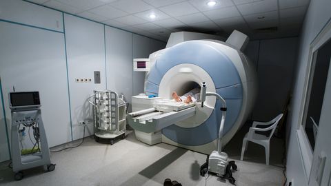 «Ma ei suuda enam, palun võtke see ära!» Klaustrofoobiku õudusunenägu MRT-torus lõppes ootamatu lahendusega