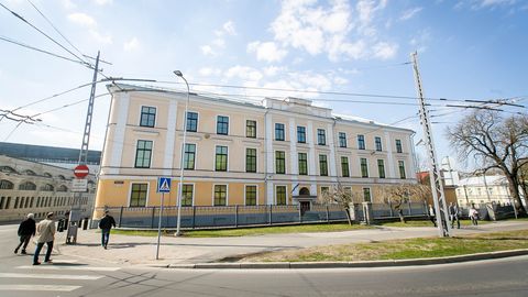 PAUL KERES ⟩ Minister Taro õigusriigi etendus KAPOs