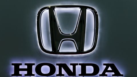 Kahjumi pärast vabandanud Honda juht võitis aktsionäride usalduse
