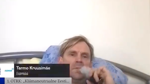 TÄNA 5 AASTAT TAGASI ⟩ «Tarmo, küsi küsimus!» Riigikogu liikme e-sigaretivideo jõudis ka populaarsesse USA jutusaatesse