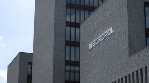 Europoli nimekirjas olnud pedofiilist ungarlane tabati Tenerifel tänu anonüümsele vihjele