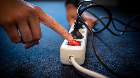 Elektri hinnatipp saabub teisipäeval harjumatult hilja, küündides 150 euroni