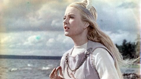 Sünnipäevalaps Eve Kivi seisis riikidevaheliste intriigide südames