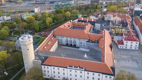 Kasiinoseaduse tõttu vallandatud ametnik pöördub kohtusse