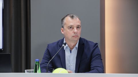 EOK väide, et ta kontrollib välistreenerite kutsetunnistust, kukkus kokku