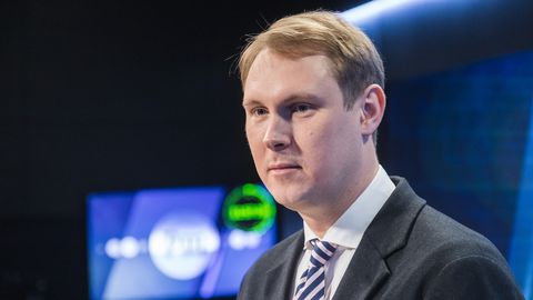 RAIMOND KALJULAID ⟩ Jätab halva mulje, et vastuseid kistakse tangidega välja. Ja miks ei või inimesed nähtut jagada?