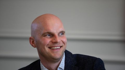 Kas selline inimene on tõesti sobilik juhtima Tallinna linna kontserdiorganisatsiooni, ollakse sotsiaalmeedias Juko-Mart Kõlari juhtumi kohta hämmelduses