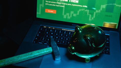 Prokuratuur kahtlustab kolme Eesti meest ulatuslikus investeerimiskelmuses