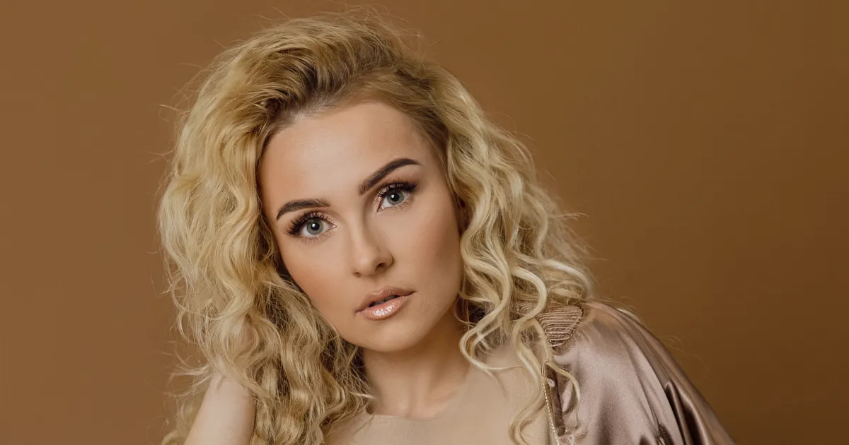 MIS NÜÜD? ⟩ Näitleja Grete Kuld tuli ekraanile tagasi neiupõlvenimega