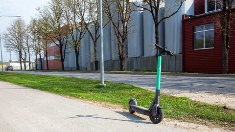 «Kevad saabus Pärnusse!» Bolti tõukeratas maandus ebatavalisse kohta