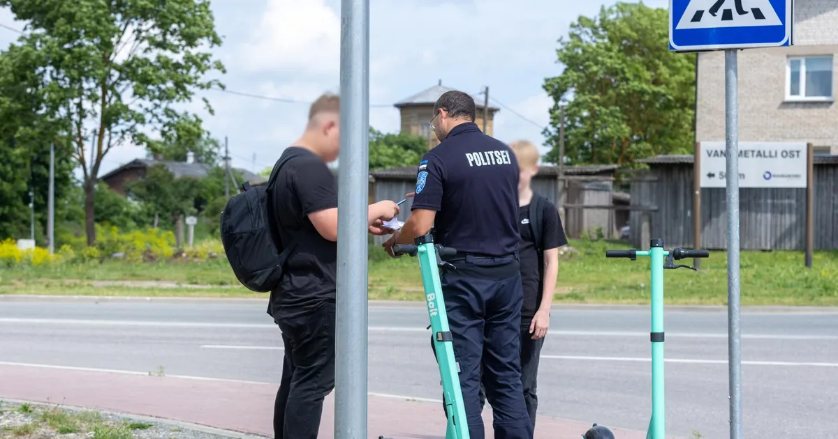 «Kõnniteel käimine on muutunud ohtlikuks!» Politsei karm meeldetuletus tõuksijuhtidele pani rahva kihama