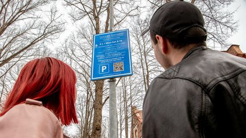 JÄRELVAADATAV ⟩ Pärnu linnavolikogu istung lõppes tuliselt ja küsimuse esitaja poole sõna pealt