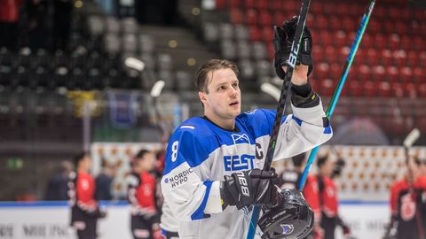 Eesti jäähokikoondis peab MM-turniiril läbi ajama ilma Robert Roobata